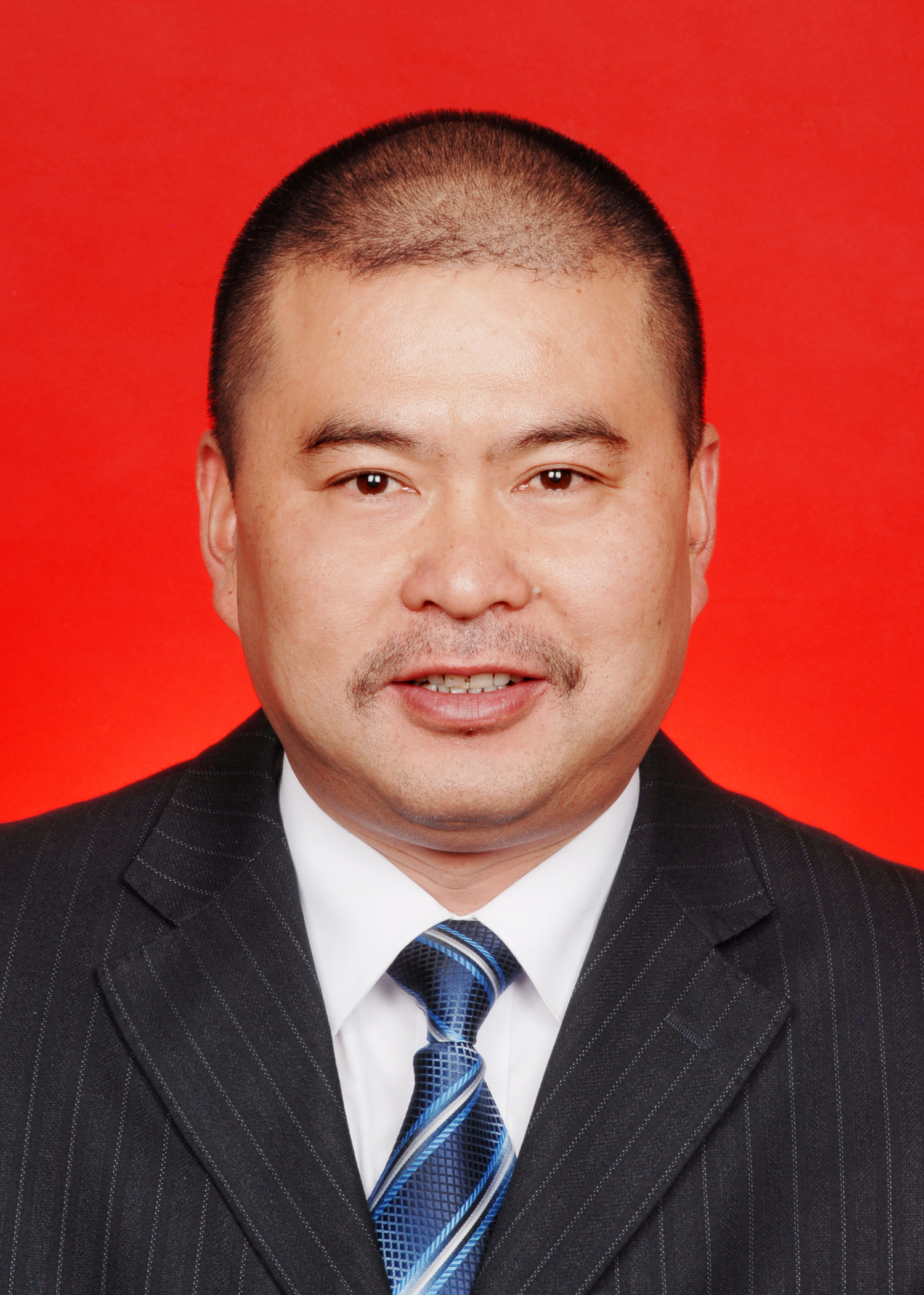 钱仁冲（常务副会长）