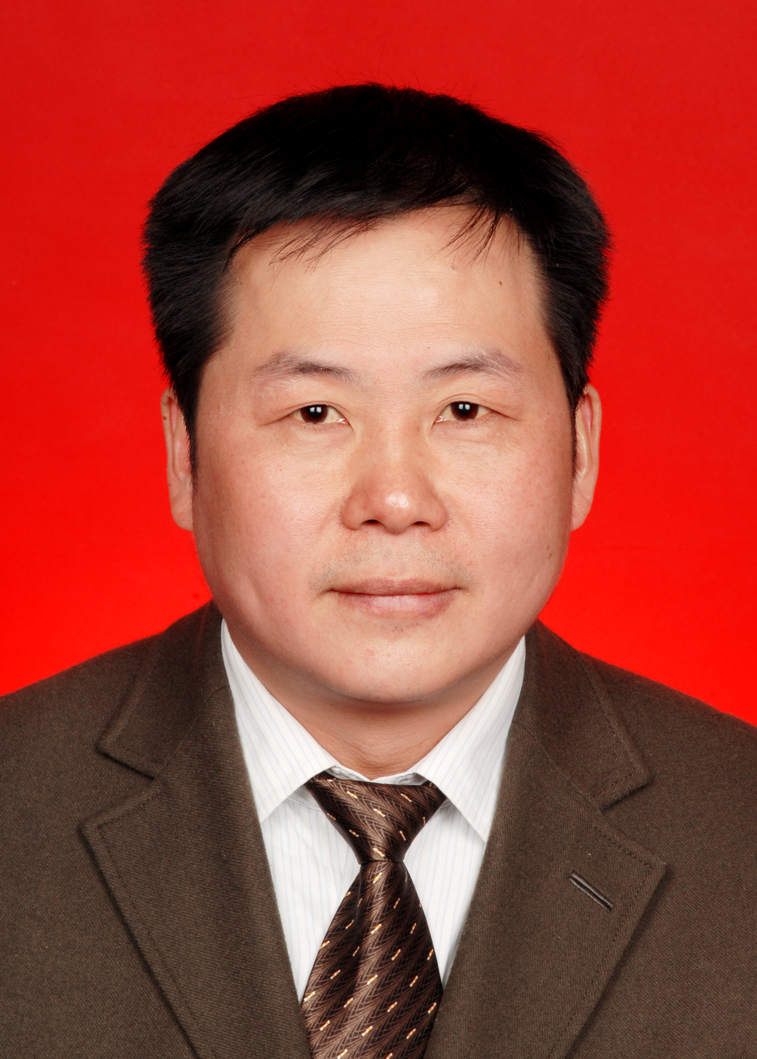 周清玉（常务副会长）