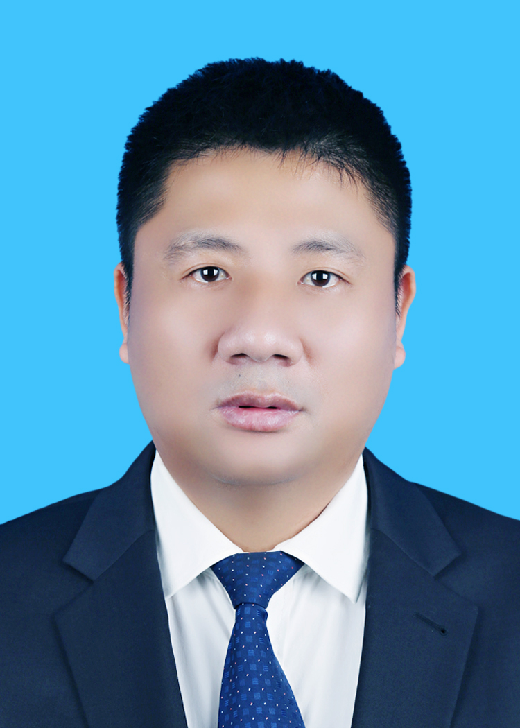 温正伟（常务副会长）
